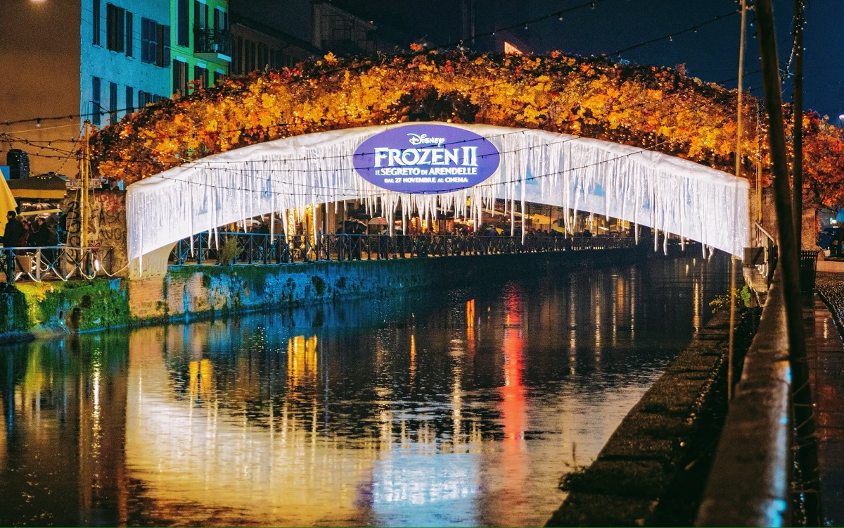 Frozen 2, Milano: il ponte Alda Merini sui Navigli si riveste di magia