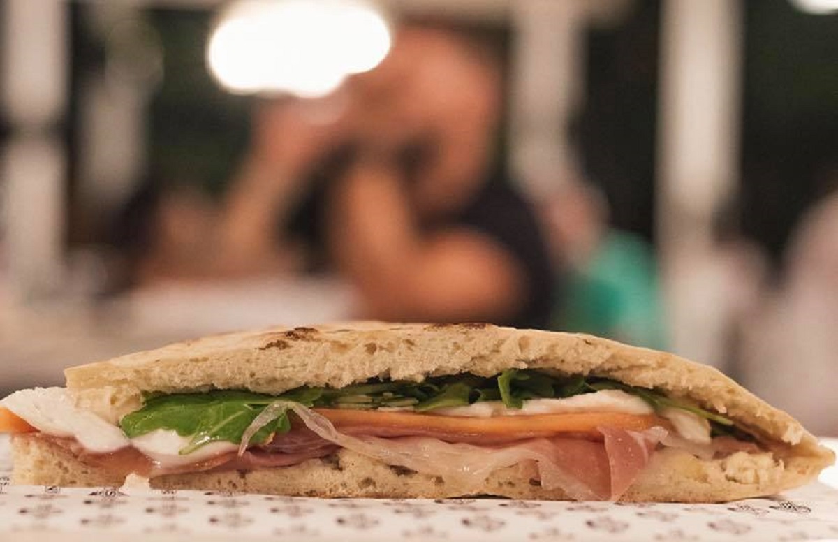 Testone, il menu e i prezzi del locale umbro di Milano