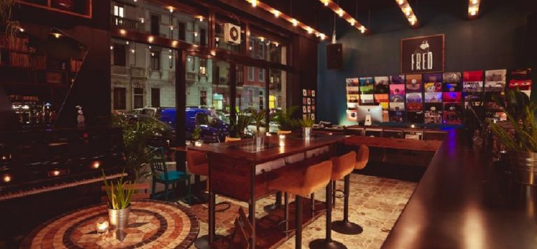 Fred Milano cocktail bar