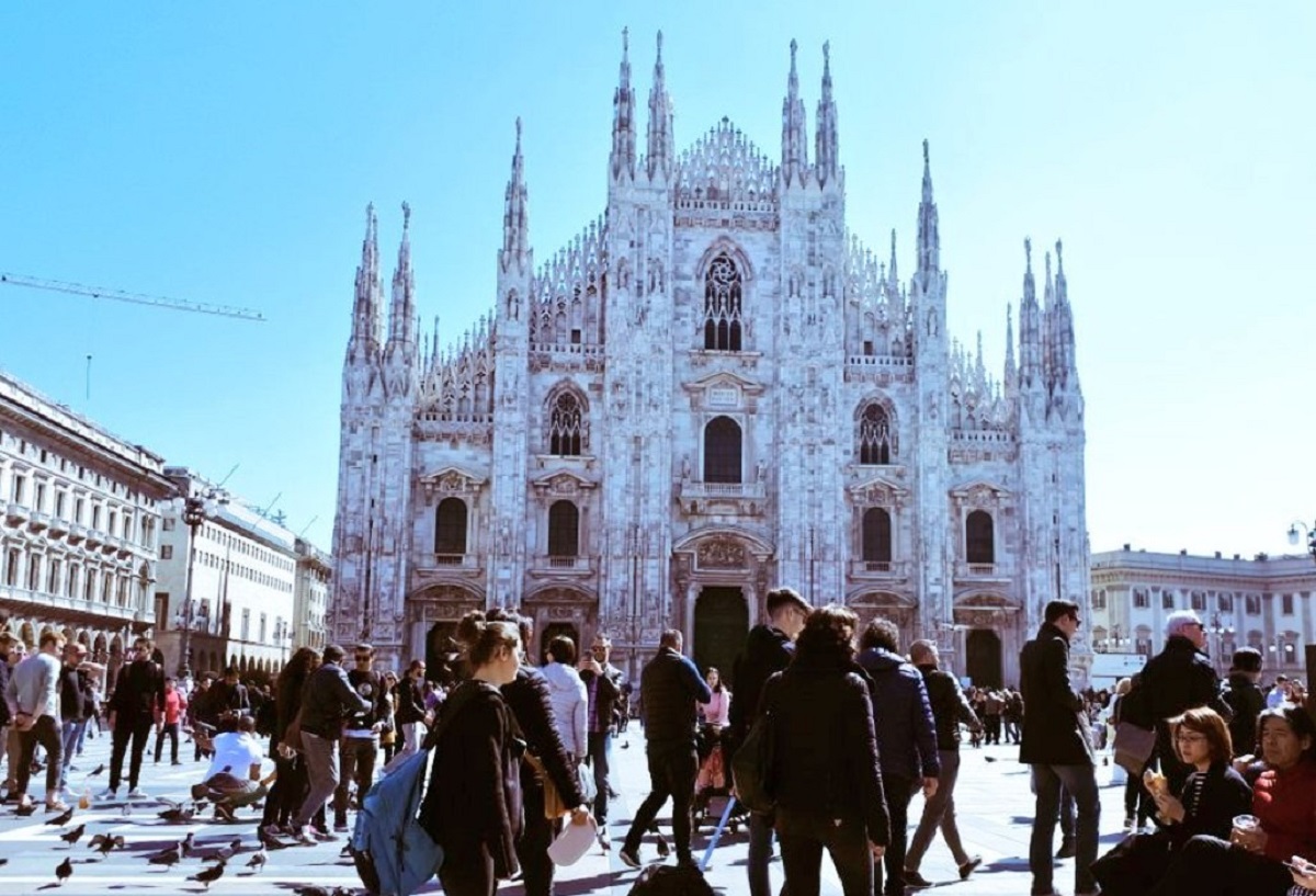 Coronavirus: a Milano turisti cinesi in calo del 40%