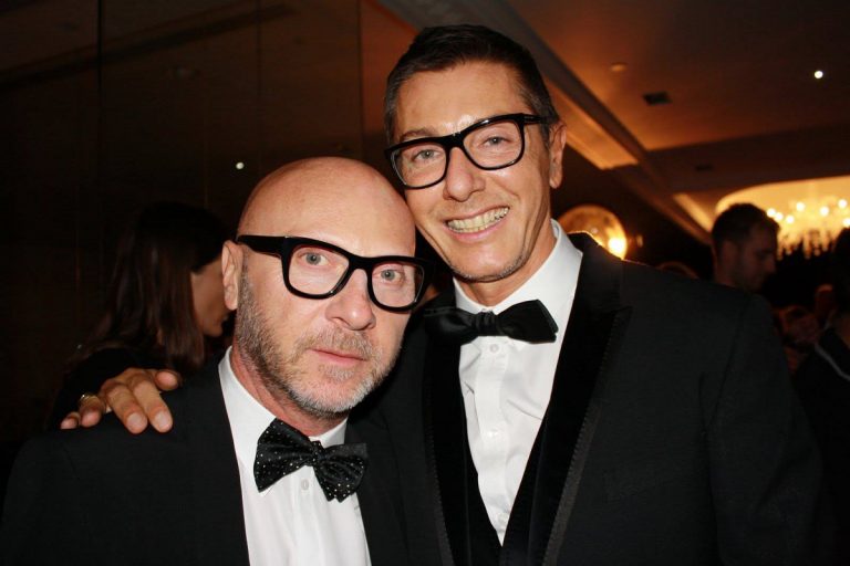 Dolce e Gabbana sfilano a Milano contro il Coronavirus