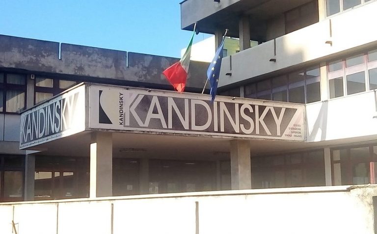 Istituto Kandinsky di Milano chiuso: l’antincendio non è a norma
