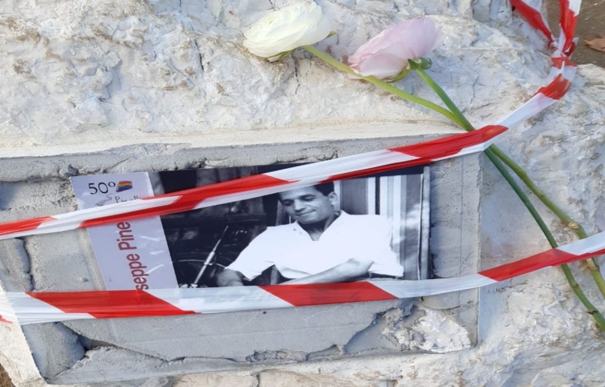 Lapide di Giuseppe Pinelli vandalizzata: solidarietà da parte dei milanesi