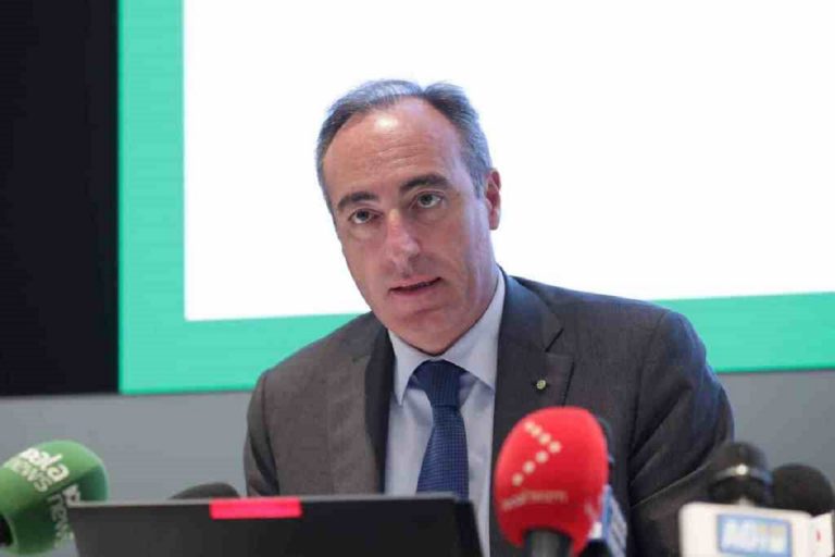 Coronavirus, casi in continuo aumento a Milano: “Ancora troppa gente in giro”
