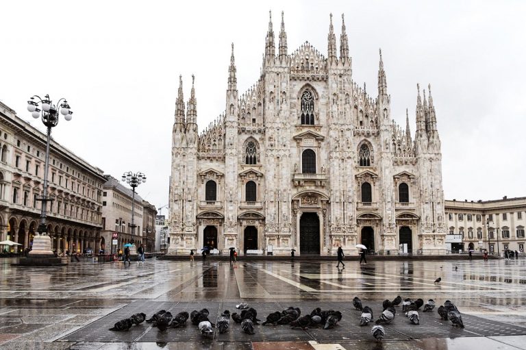 Coronavirus, a Milano il Duomo chiuso nuovamente ai turisti