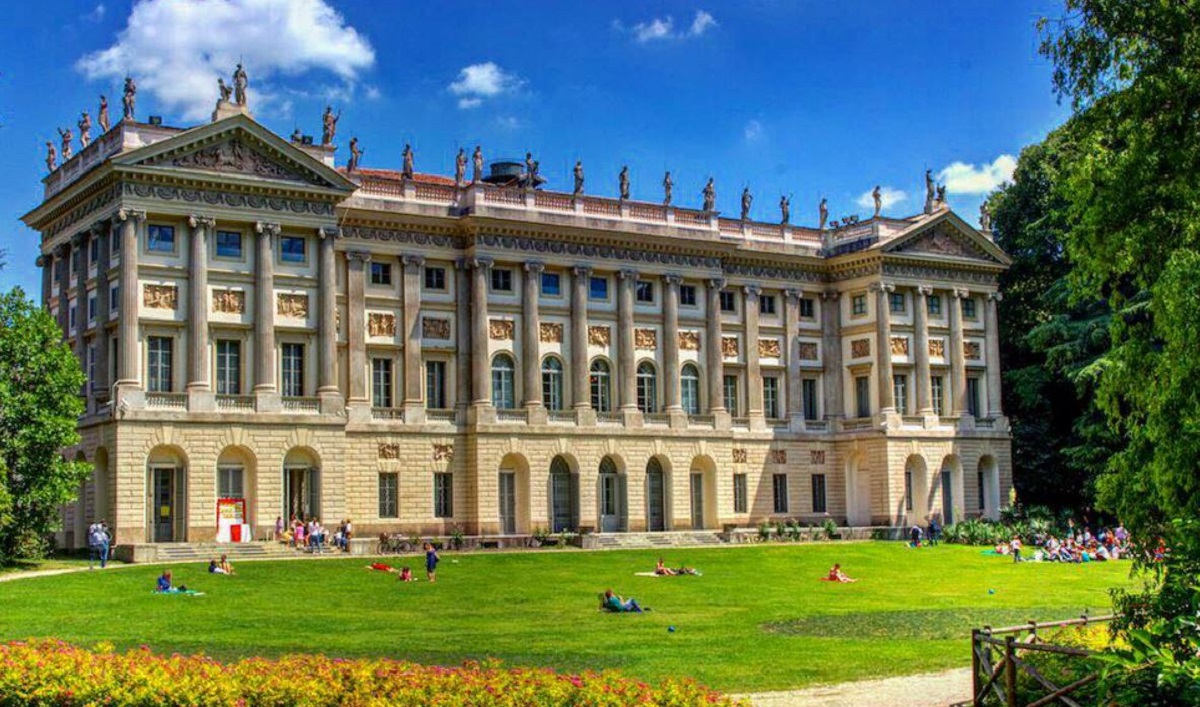 Villa Reale Milano: mostre, orari, parco e storia