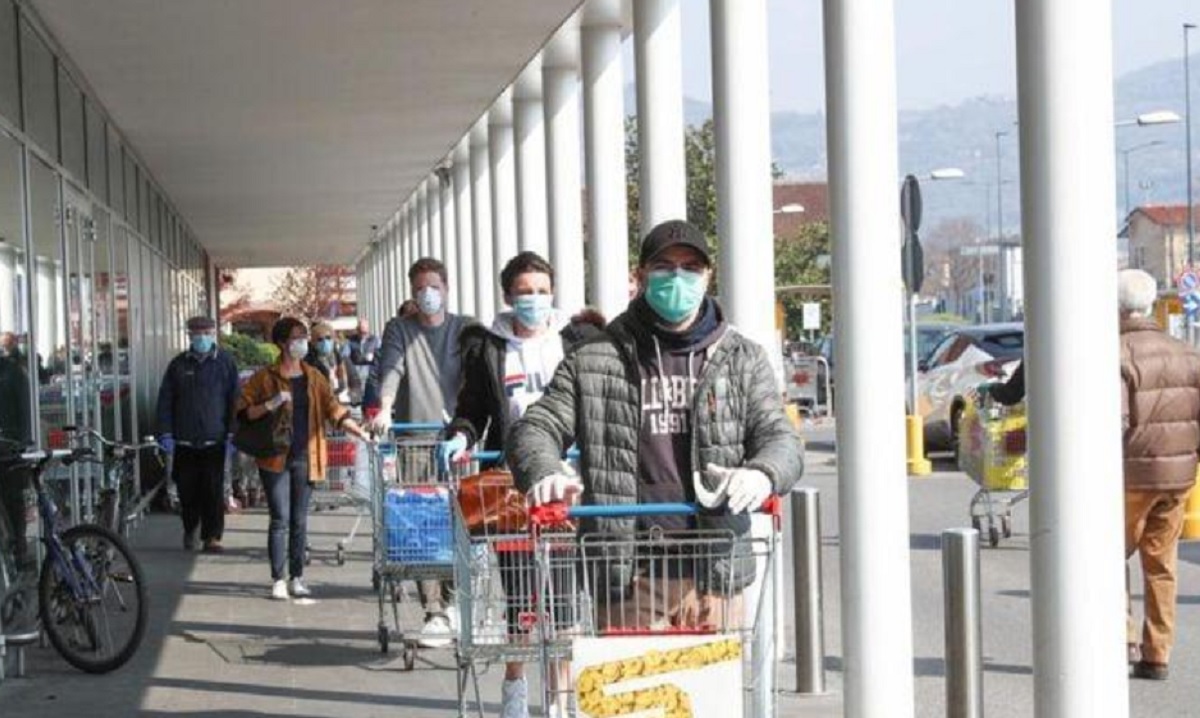 Coronavirus, a Solaro la spesa si fa in base al giorno di nascita