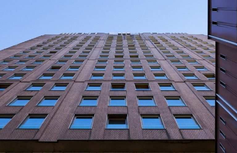 Coronavirus, la Regione non usa gli Hotel di Milano per la quarantena