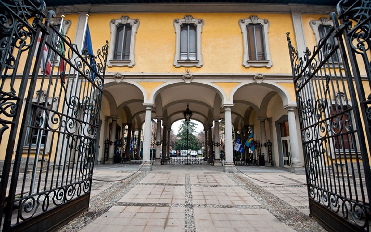 Coronavirus, Pio Albergo Trivulzio: “Pazienti trasferiti nella notte”