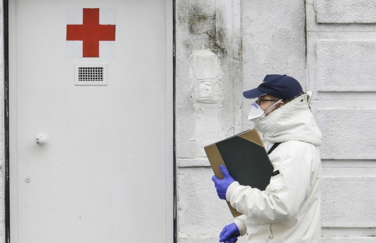 Coronavirus, dati positivi a Milano e in Lombardia