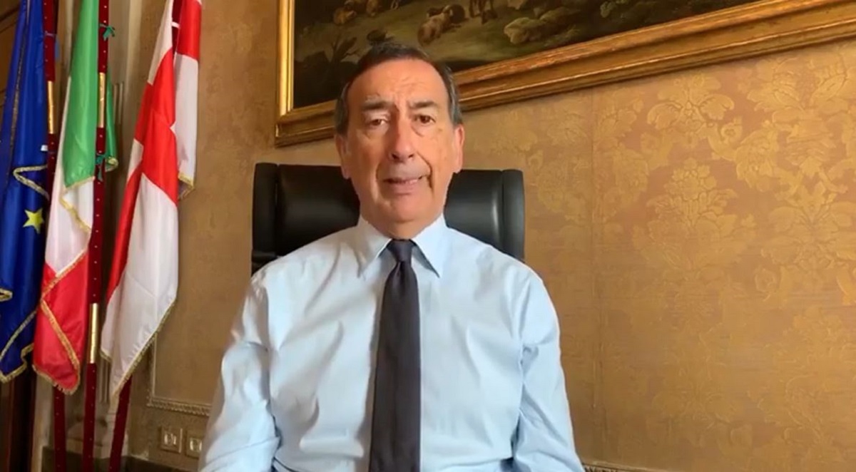 Fase 2 a Milano, troppa gente sui Navigli: il sindaco Sala lancia l’ultimatum