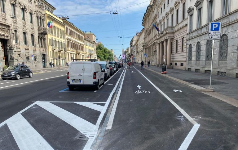 Coronavirus, Milano cerca nuovi parcheggi per la fase 2