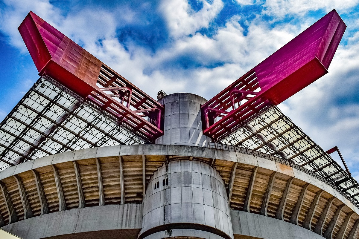 Lo stadio Meazza verrà abbattuto, le reazioni: “Siamo contrari”