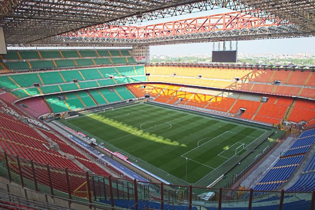 Lo stadio San Siro può essere abbattuto: “Non ha alcun valore storico”