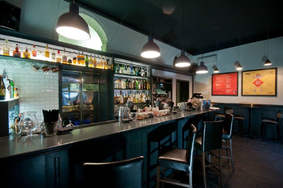 L’Elita Bar a Milano: punto di riferimento sui Navigli