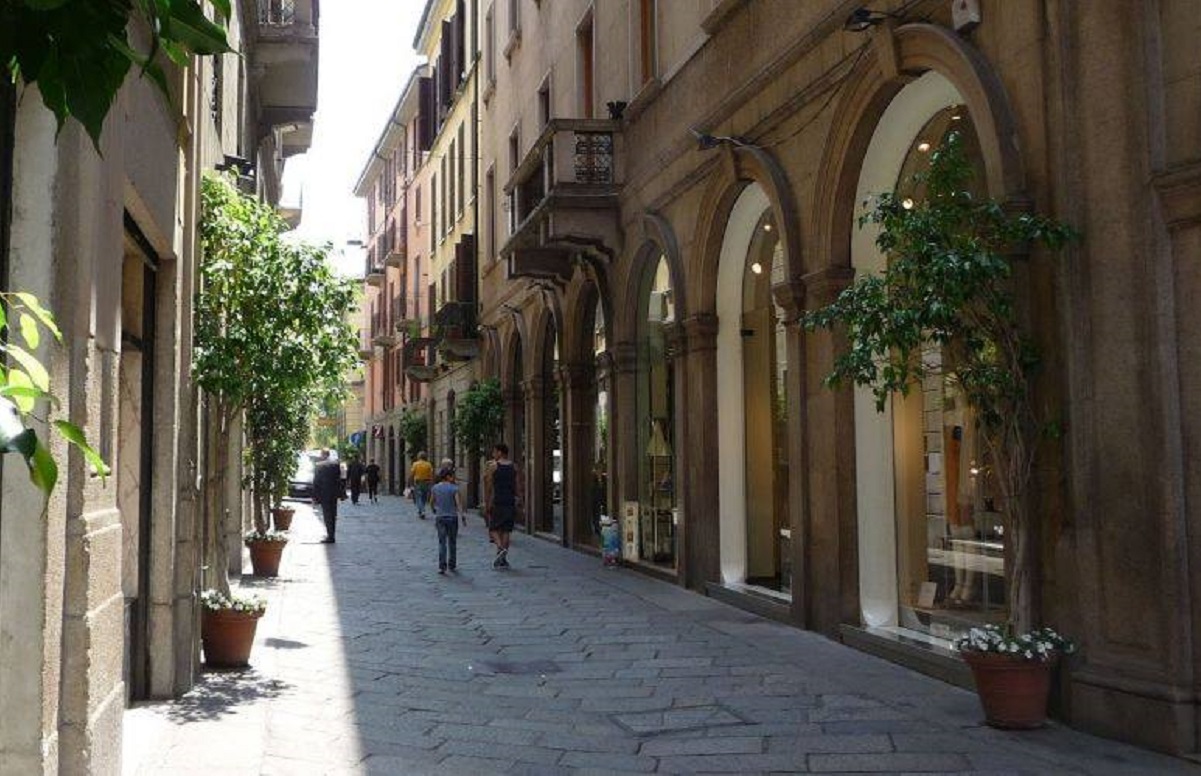 Via della Spiga a Milano: i negozi di lusso