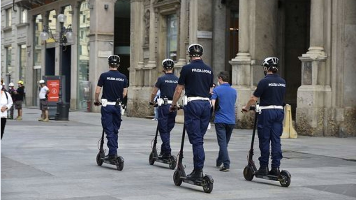 Vigili in Monopattino a Milano: la sperimentazione parte dal centro città