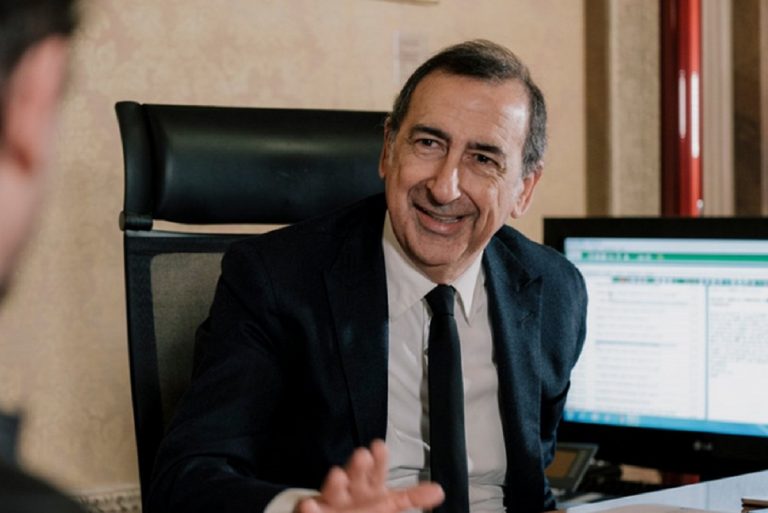 Beppe Sala ancora contro lo Smart Working: “Non è la normalità”