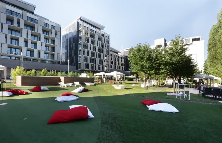 Ramada summer festival di Paolo Ruffini: un palcoscenico all’aperto