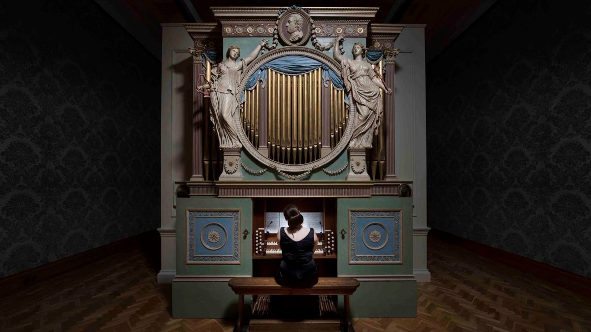 The sky in a room: cercasi artisti per l’esibizione a Milano