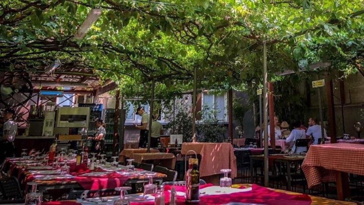 Trattoria San Filippo Neri: le tavolate italiane di un tempo