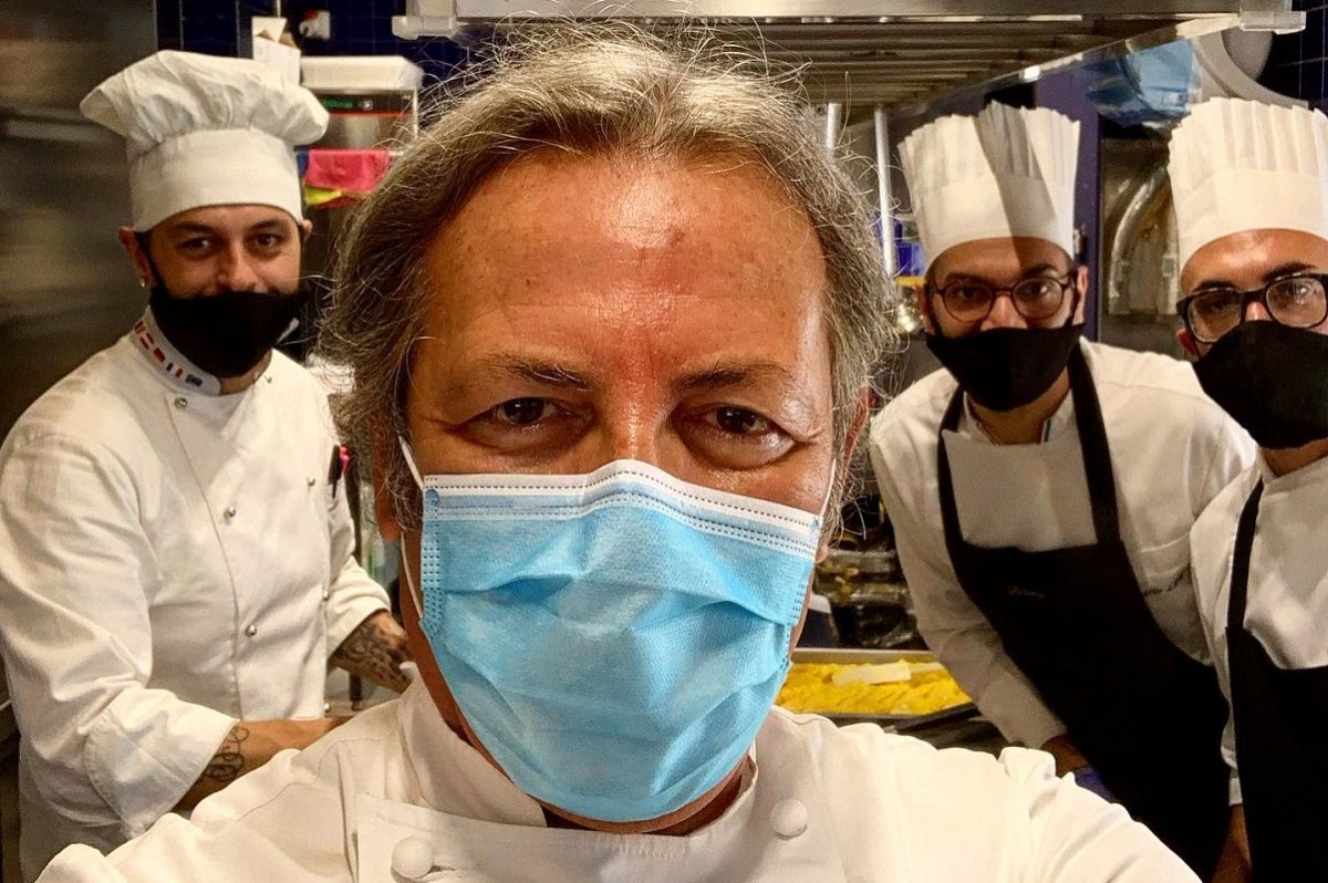 La Mantia chiude a Milano, colpa del Covid: “Più uscite che entrate”