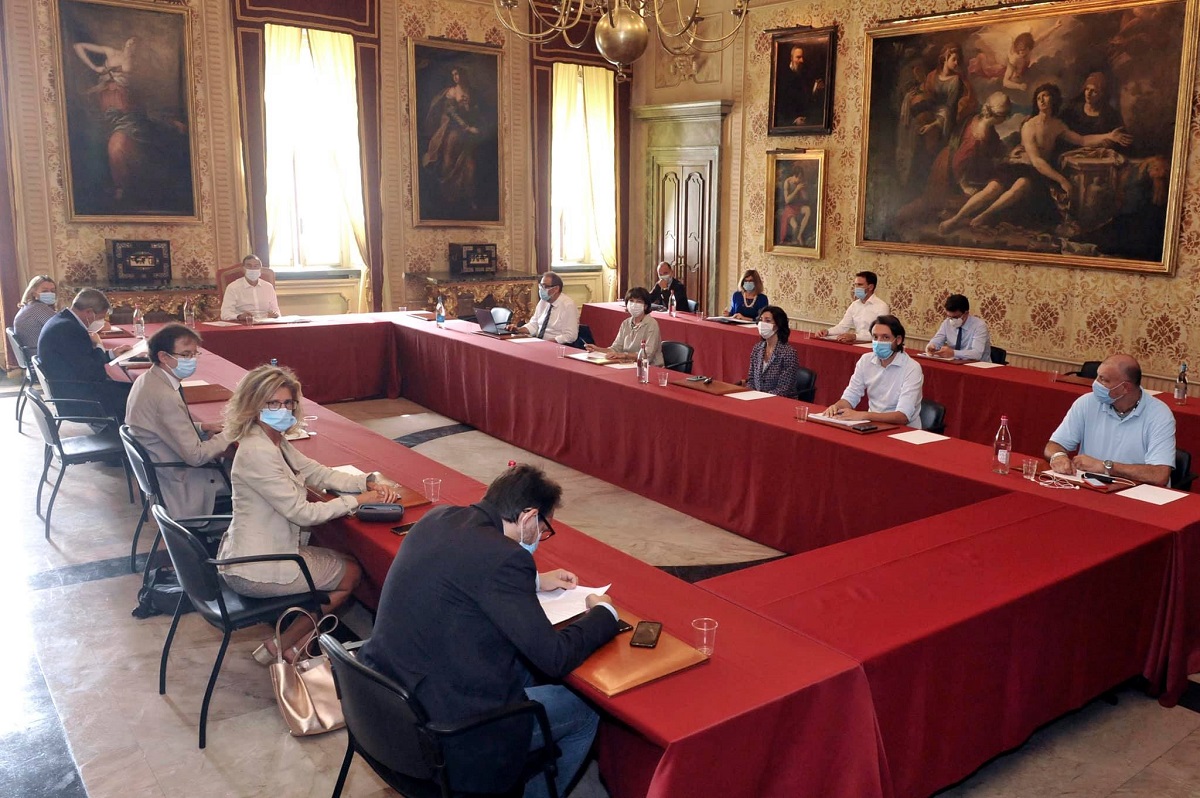 Milano e Regione Lombardia: quanto guadagnano i politici?