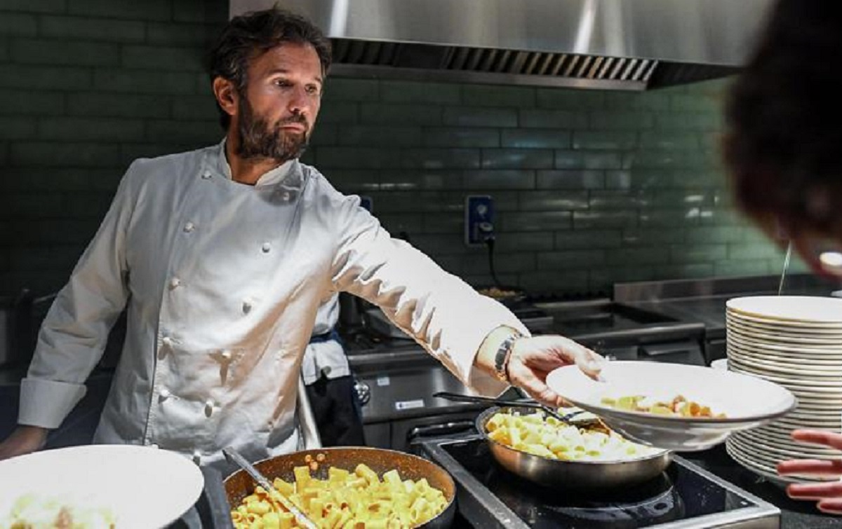 Ristoranti stellati chiusi per covid: la crisi colpisce l’alta cucina