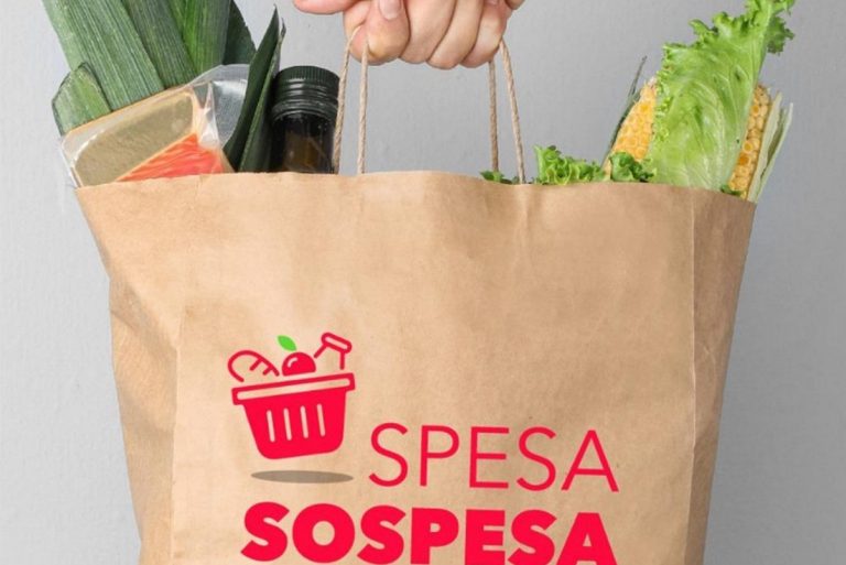 Spesa Sospesa a Milano, dopo il lockdown: “Fare qualcosa per gli altri”