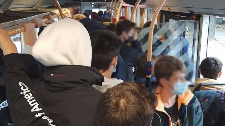 ingressi scaglionati a scuola