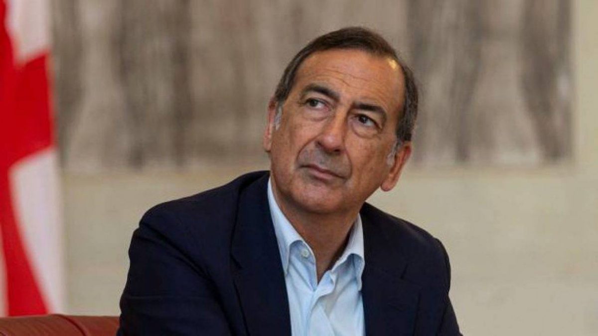 Beppe Sala: ”No alla didattica solo a distanza”
