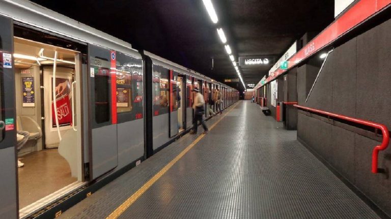 interruzione metro 1 milano