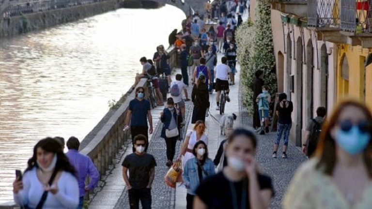 Controlli anti covid a Milano: due locali chiusi e un denunciato