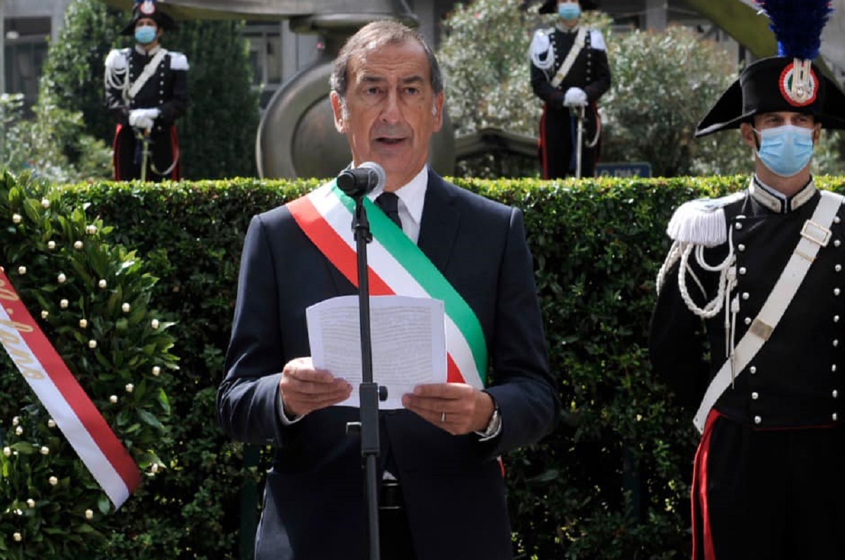Sala sul nuovo boom di contagi a Milano: “Servono provvedimenti”