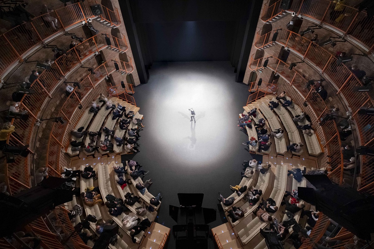 Coprifuoco a Milano: i cambi di orario dei teatri meneghini