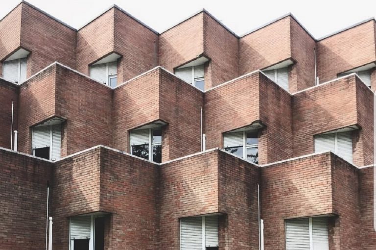 Nuovo focolaio Covid al Collegio di Milano: 25 positivi al virus