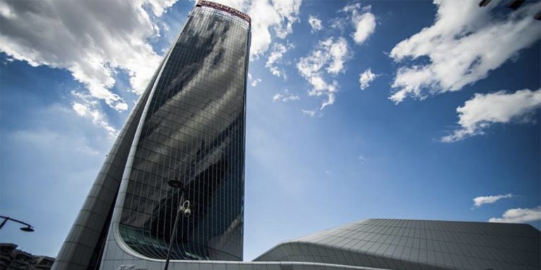 completata torre PWC