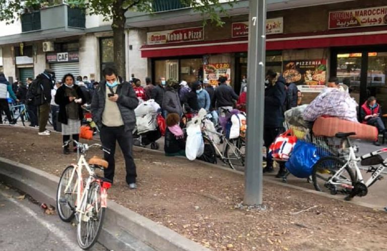 Mercatini abusivi a Milano: operativi anche dopo i blitz della Locale