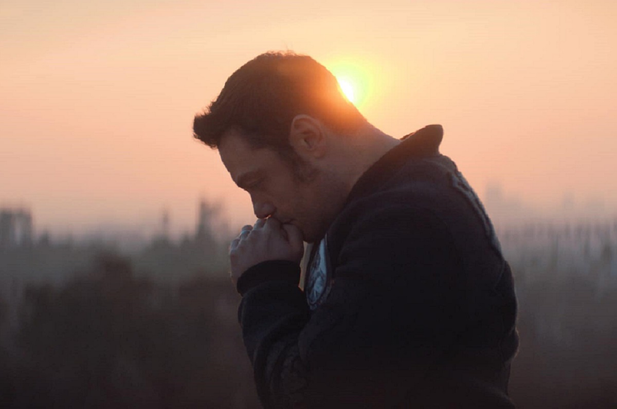 Tiziano Ferro: l’appello a scendere in piazza contro l’omobitransfobia