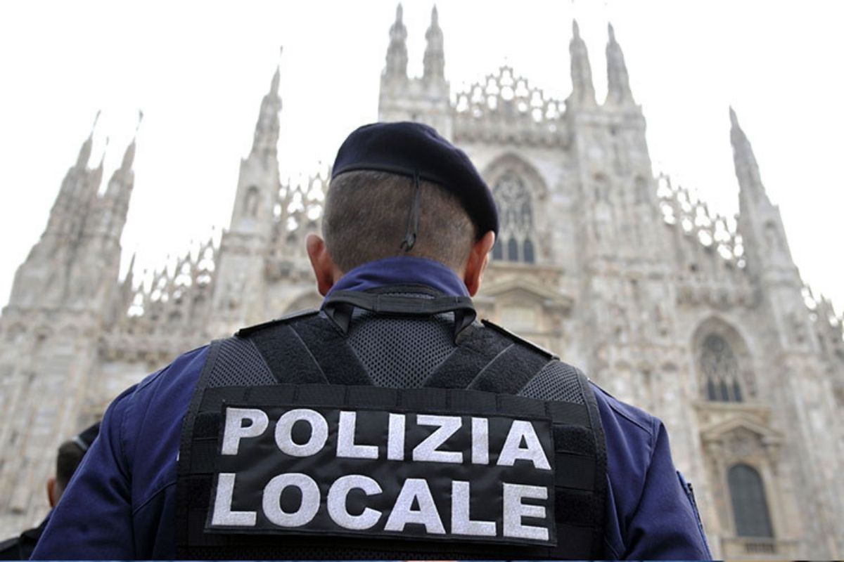 Violentata da un amico di famiglia: la denuncia di una 14enne