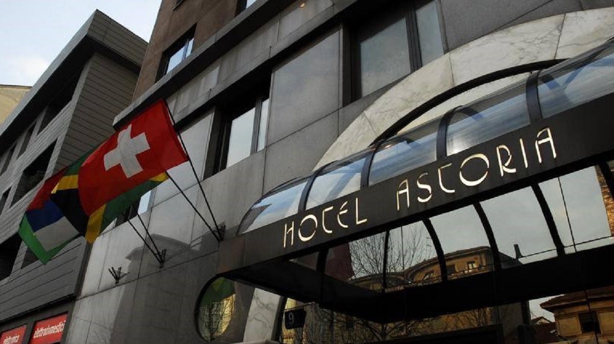 L’Astoria è il nuovo Covid Hotel di Milano: arrivati i primi pazienti