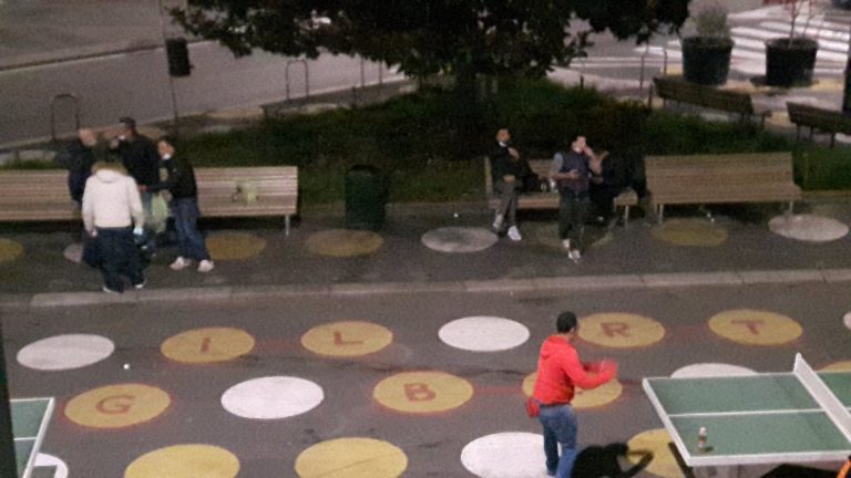 Controlli anti Covid assenti a Corvetto: “Se ne sbattono del lockdown”