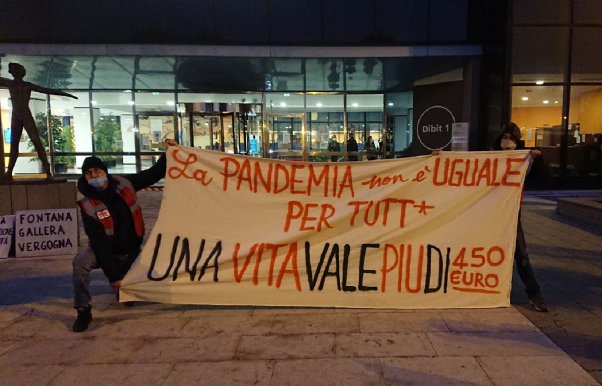 Protesta contro il San Raffaele: “Tamponi gratuiti per tutti”