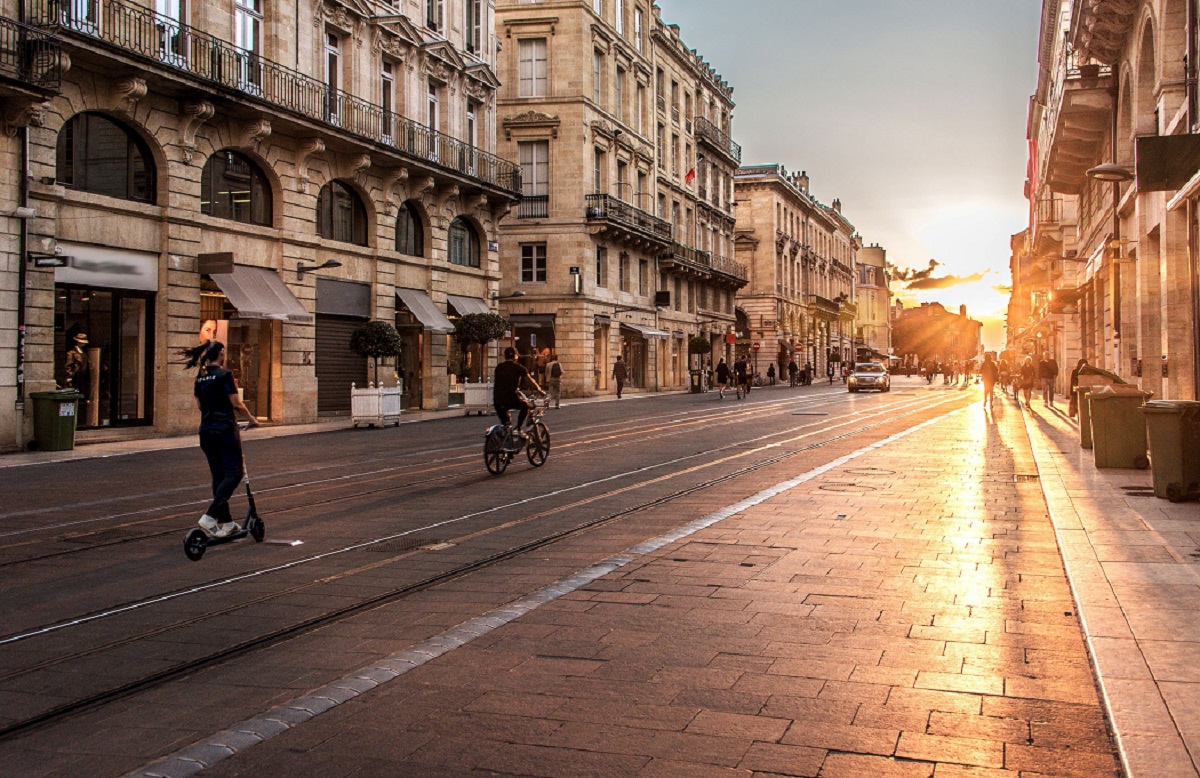 Milano sempre più green: ciclisti in aumento in città