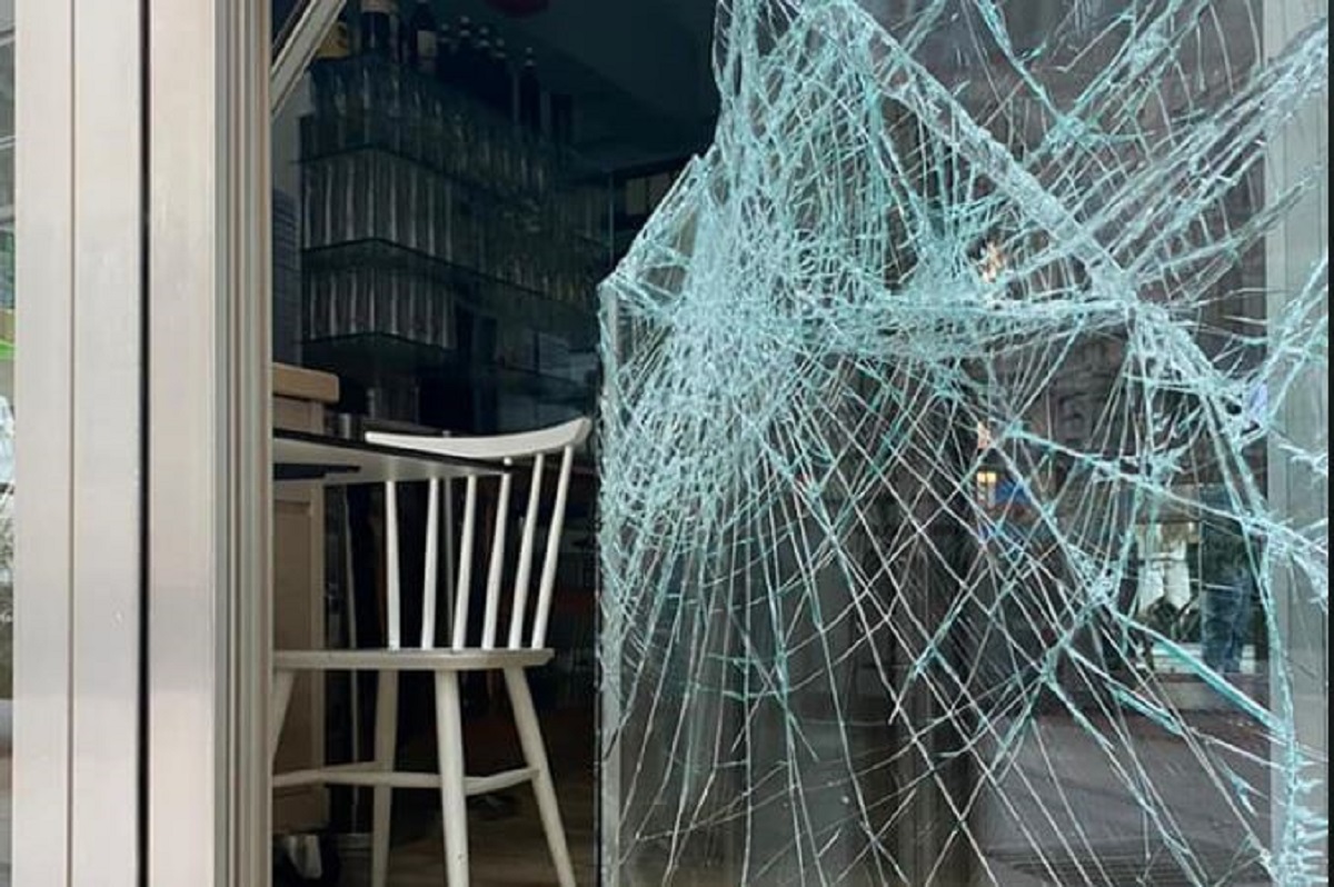 Furto nella pizzeria di Gino Sorbillo a Milano: la denuncia social