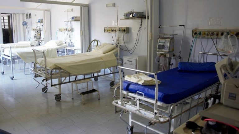 Prof. Manca: “Posti in terapia intensiva a Milano finiranno tra poco”