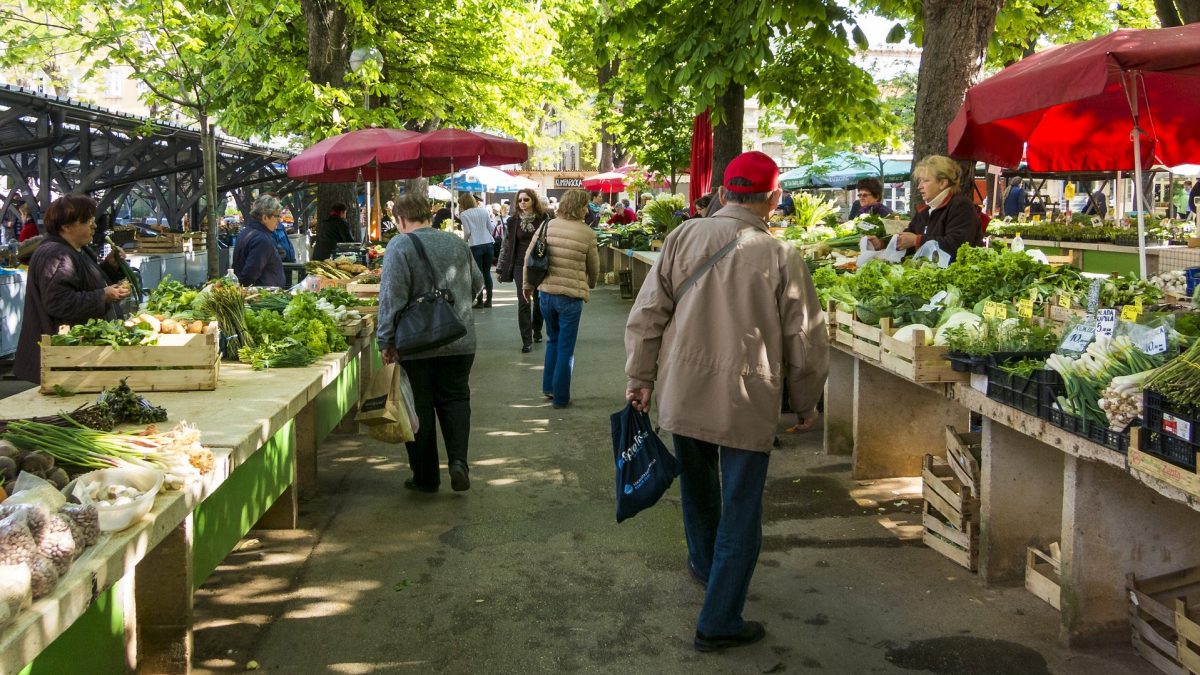 Il comune apre i mercati di Milano: ci saranno solo generi alimentari