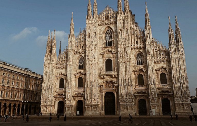 Covid: sale a 1,16 l’indice rt a Milano, oltre la soglia critica