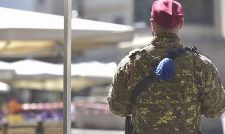 Milano campo per i tamponi