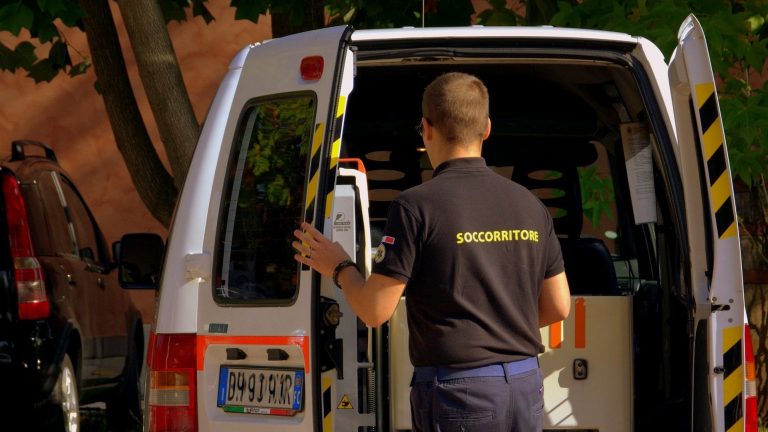 Aumentano le chiamate al 118 a Milano: sono circa 2000 al giorno